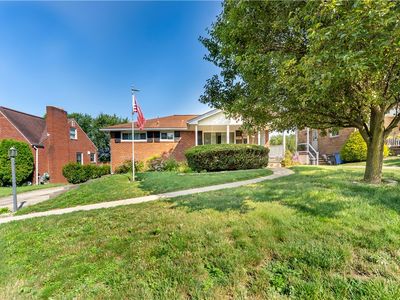 1926 Worcester Dr, Pittsburgh, PA, 15243