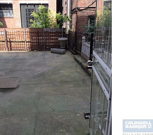 3rd image of 43 Saint Marks Pl APT 1B