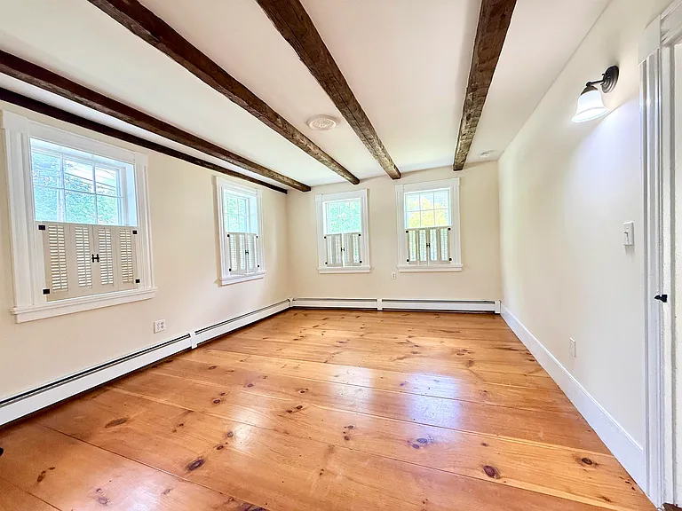 48 Cross St — Photo 14