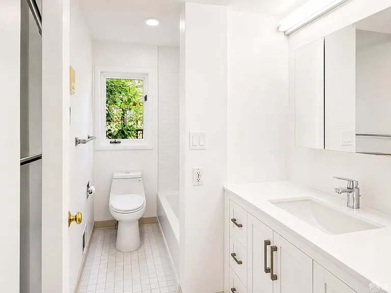 67 Grand View Ave — Photo 8