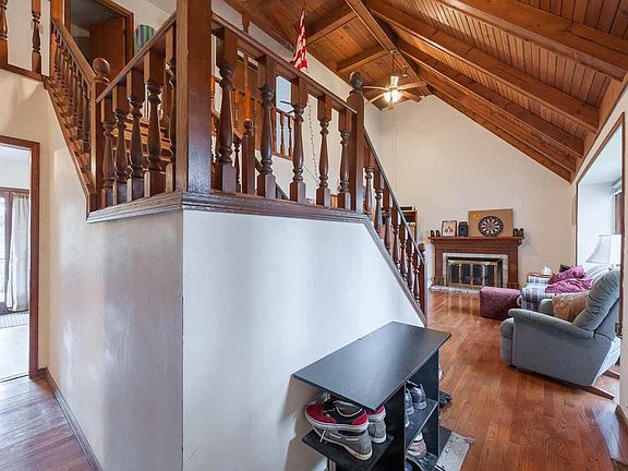 4th image of 1303 S Park Ave