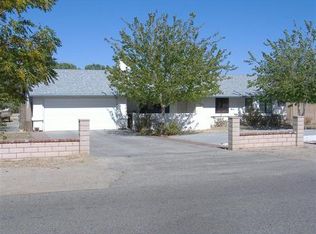 15572 Riverside St, Hesperia, CA 92345