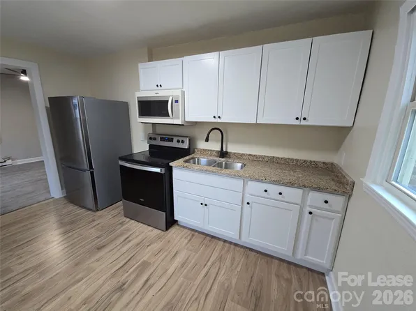 638 Miller St, Charlotte, NC 28203