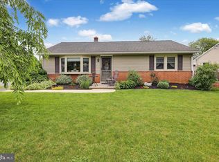 11 E Kendig Rd, Willow Street, PA 17584