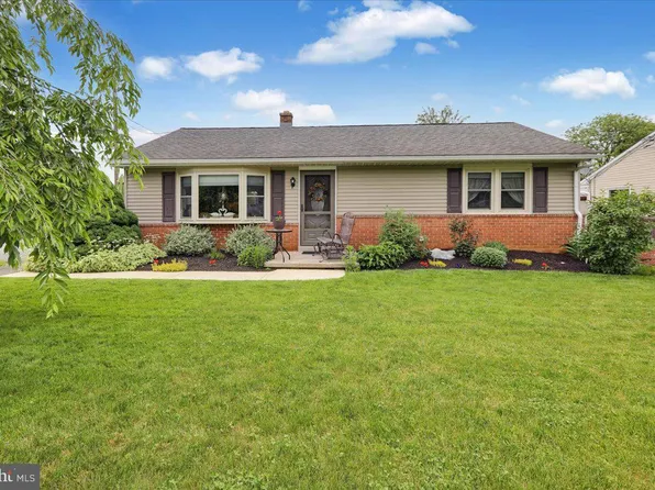 11 E Kendig Rd, Willow Street, PA 17584