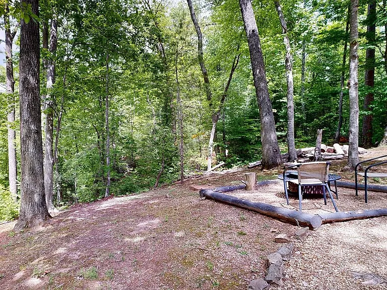 1709 Floyd Way — Photo 29