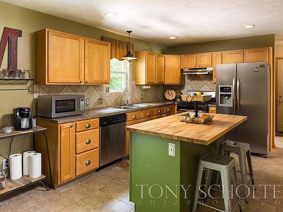 5th image of 1848 Mayflower Dr SW