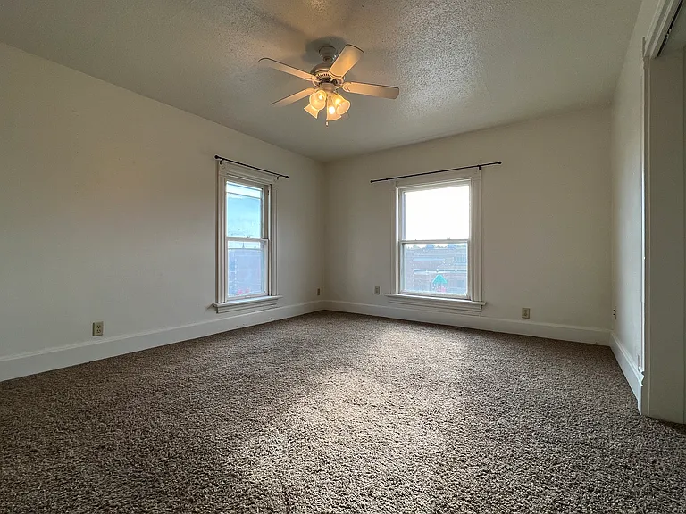 917 Mulberry Ave #4 — Photo 8