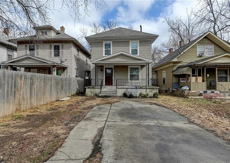 1st image of 113 N White Ave