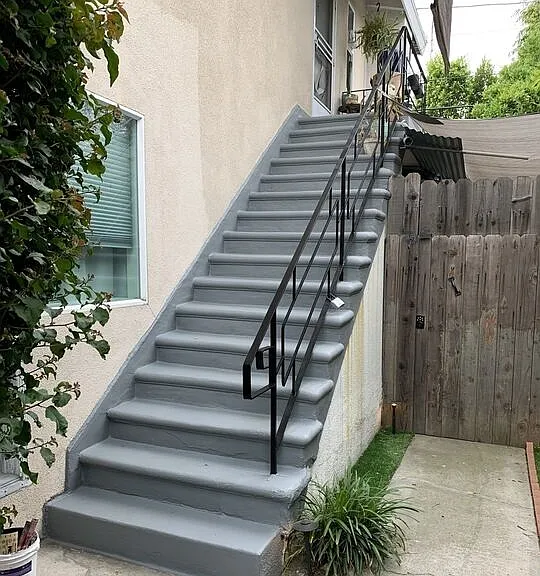 14722 Magnolia Blvd #4 — Photo 3