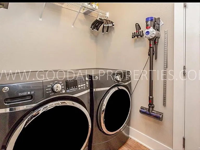 310 NE Bobcat Dr — Photo 14