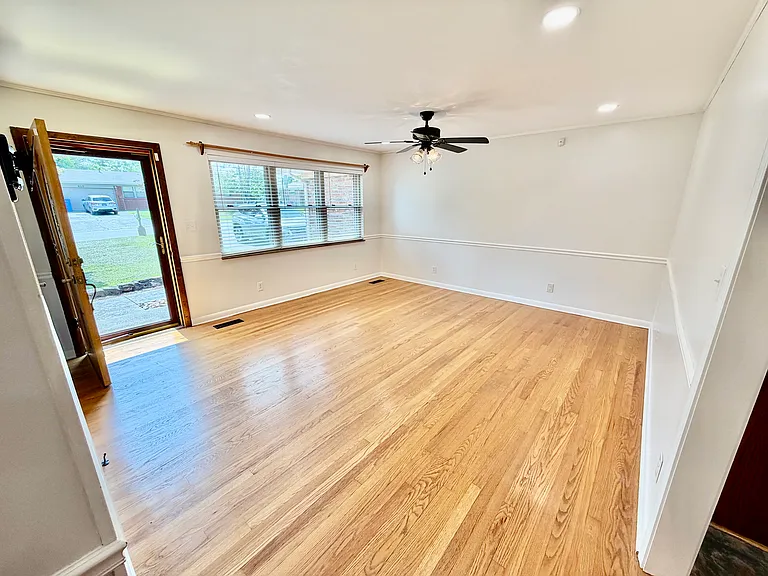 812 Hamilton St — Photo 6