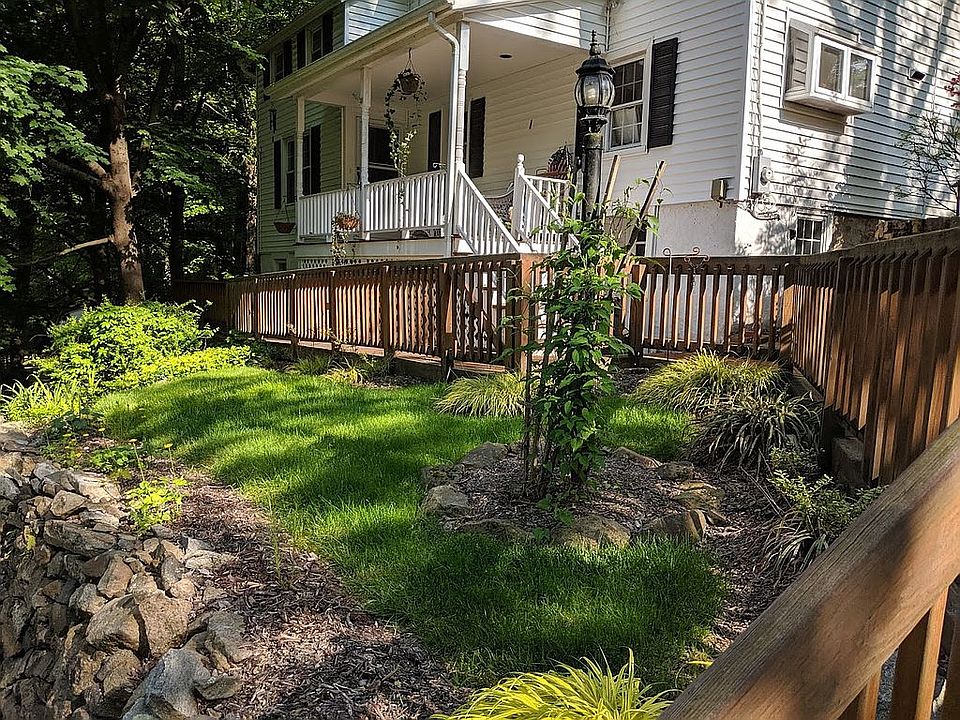 2nd image of 619 Cokesbury Rd