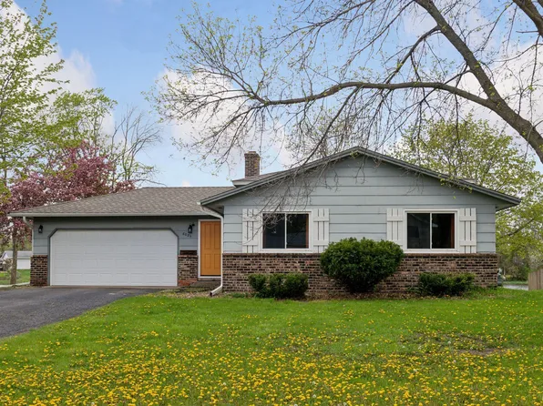 8025 Sierra Pkwy, Brooklyn Park, MN 55444