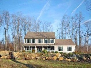 1488 Elverson Rd, Elverson, PA 19520