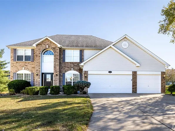 226 Strathmoor Way, Dardenne Prairie, MO 63368