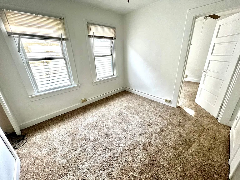 1613 Fourth Avenue (Full Service) — Photo 20