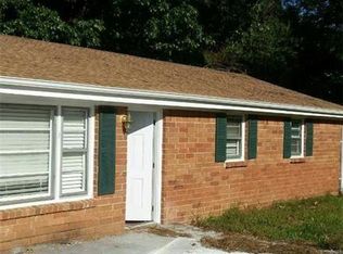 2214 Cleburne Pkwy, Powder Springs, GA 30127