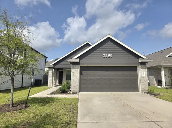 2390 Tavo Trail Dr, Conroe, TX 77301