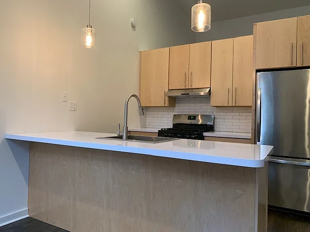 1839 Green Street — Photo 3