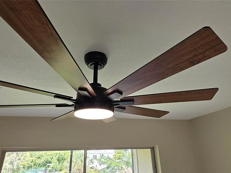 3790 N University Dr #H-1 — Photo 3