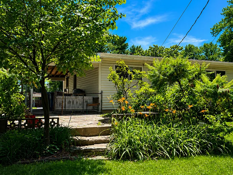 1125 Apache Dr — Photo 3