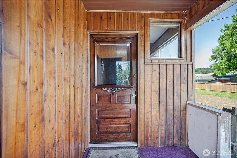 4th image of 309 NW 2nd Avenue