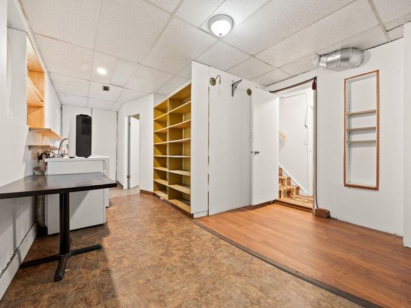 4 bedroom rental in Coquitlam — photo 22