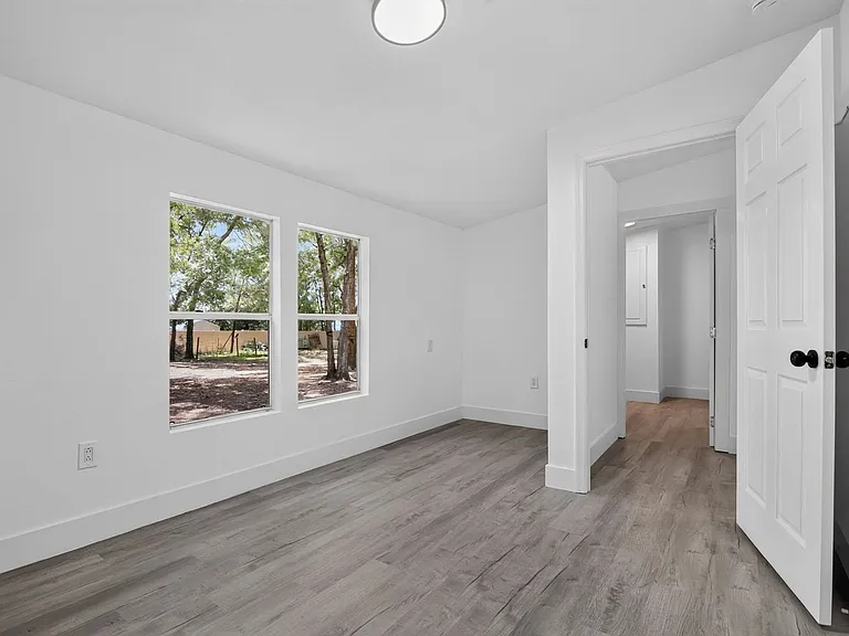7180 SW 19th Pl — Photo 15