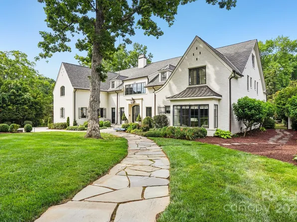 2215 Cortelyou Rd, Charlotte, NC 28211