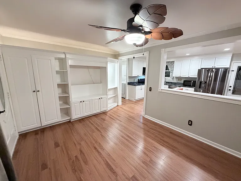 217 Ridgecrest Way — Photo 3