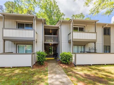 2270 Sunderland Rd APT 14A, Winston Salem, NC, 27103