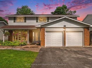 13 Centrepark Dr, Ottawa, ON K1B3C2