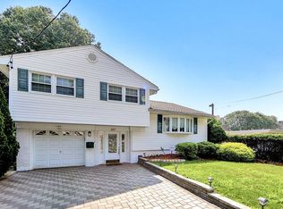 257 Murray Hill Ter, Bergenfield, NJ 07621
