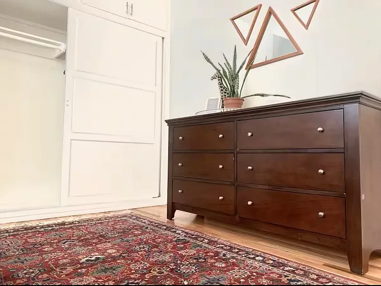 402 N Palm Dr #7 — Photo 9