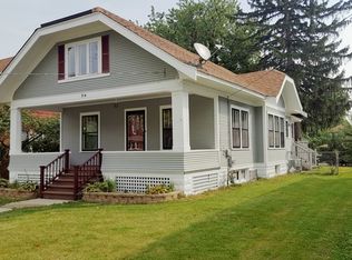 914 5th St, Aurora, IL 60505