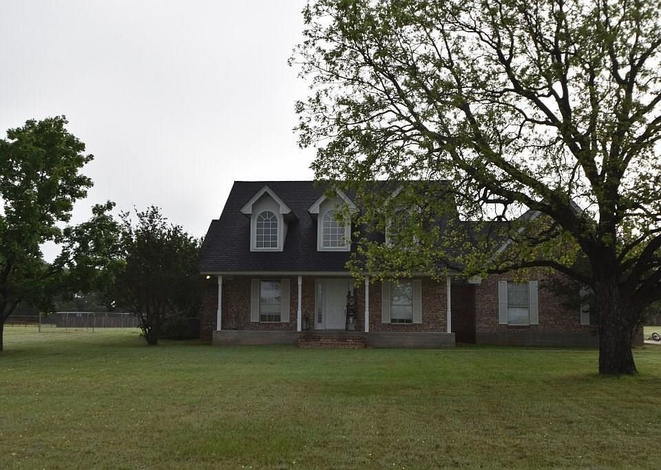 1st image of 366 Shelly Ln