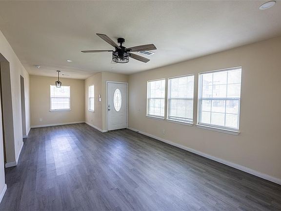 2nd image of 4942 Bataan Rd