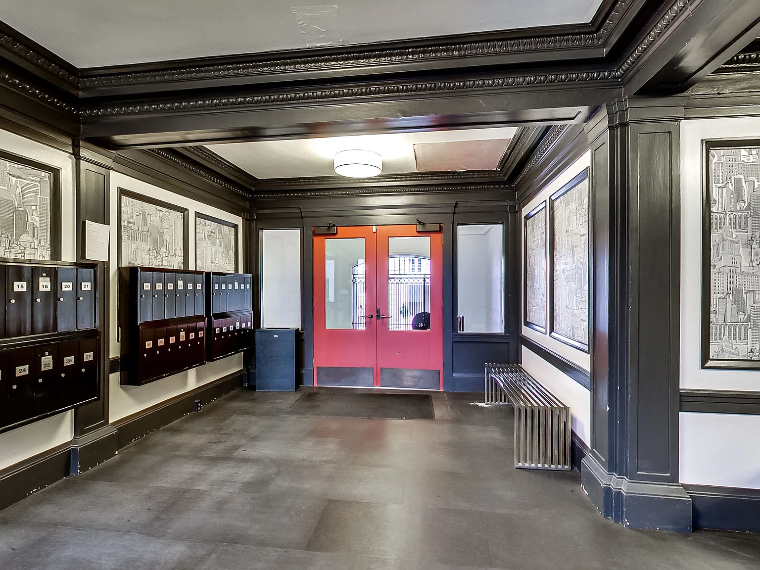 634 Powell — Photo 3