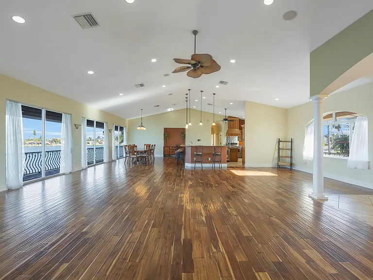 736 Pruitt Dr — Photo 17