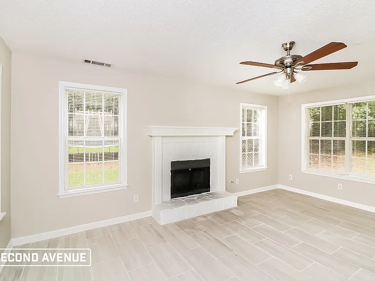 514 Willow Creek Dr — Photo 6