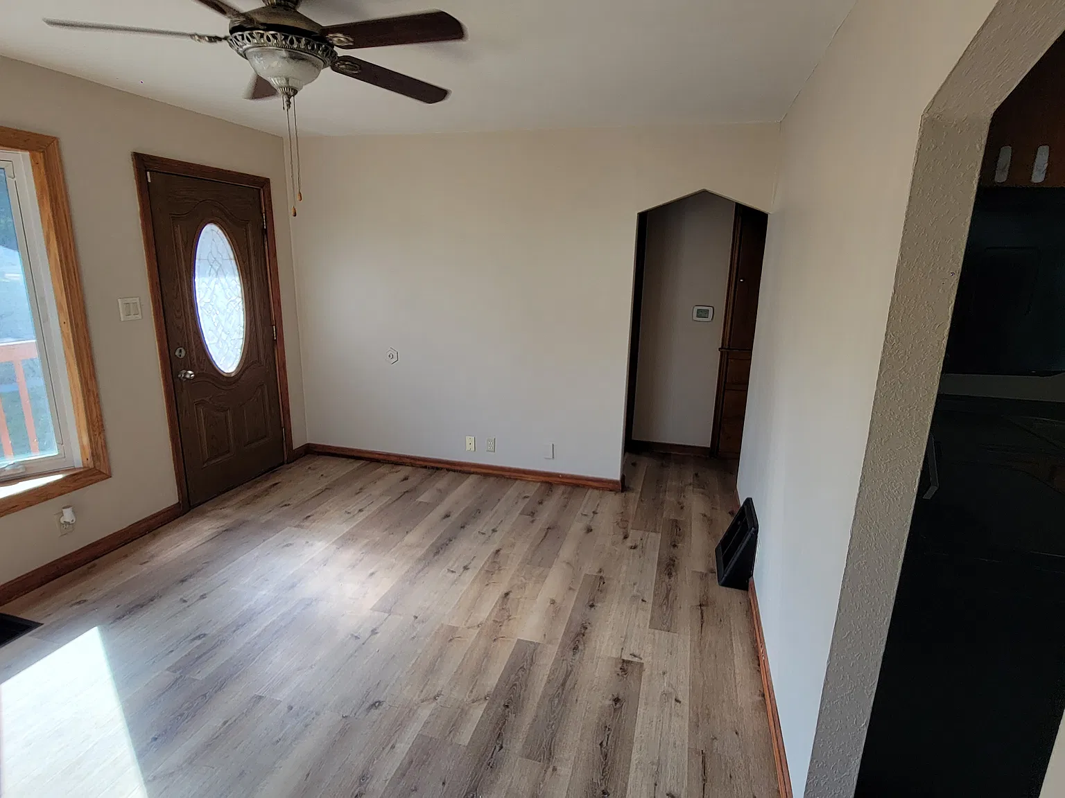 3 bed, 1008 sqft, $1,699 — Photo 2