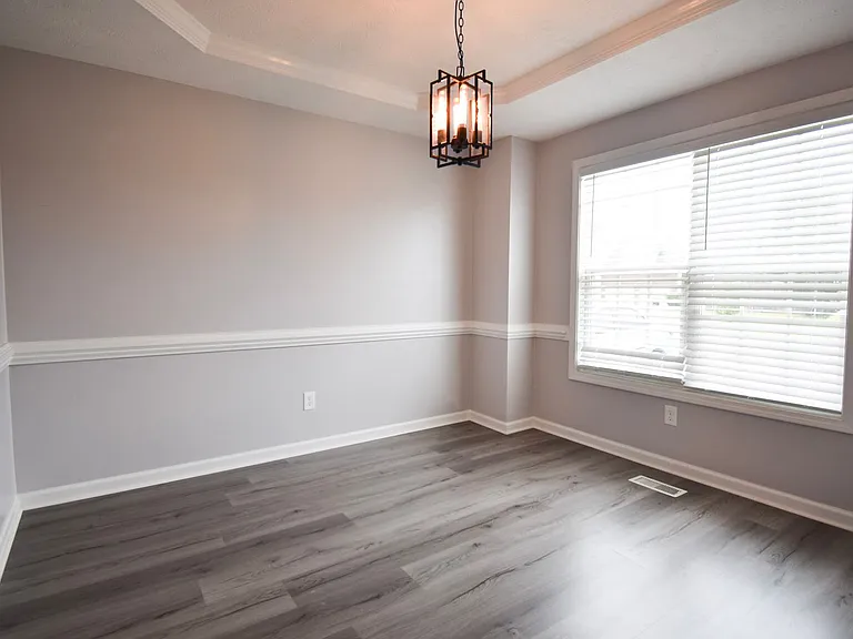 135 Lenoir Dr — Photo 13