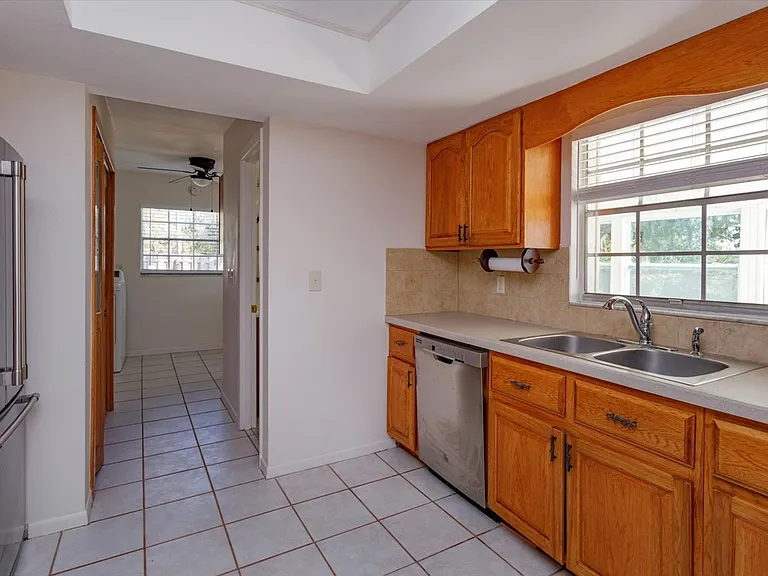 240 Slade Dr — Photo 9