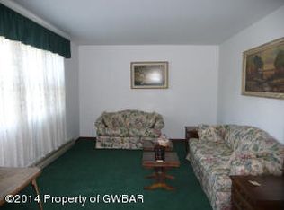 108 Wren Dr, Edwardsville, PA 18704