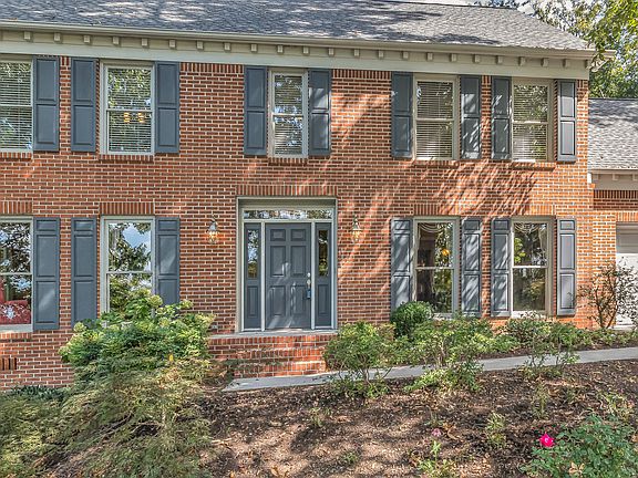 4th image of 332 Sugarwood Dr