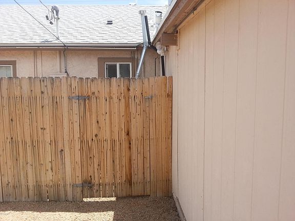 2nd image of 322 E Vogel Ave