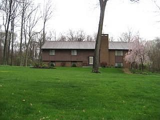 1st image of 7280 Woodale Dr N