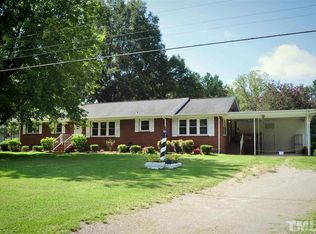 812 Cox Maddox Rd, Sanford, NC 27332