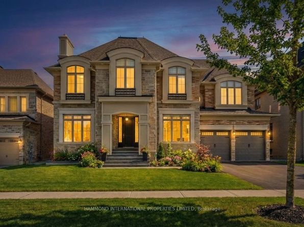 7 Kinghorn Rd, King, ON L7B 0M8
